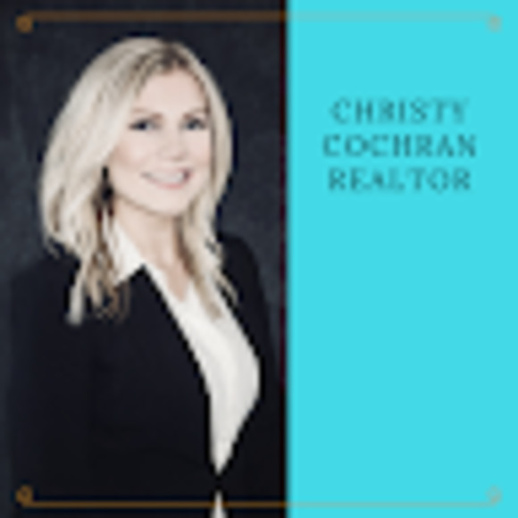 Meet your Posher, Christy - Picture 1 of 1